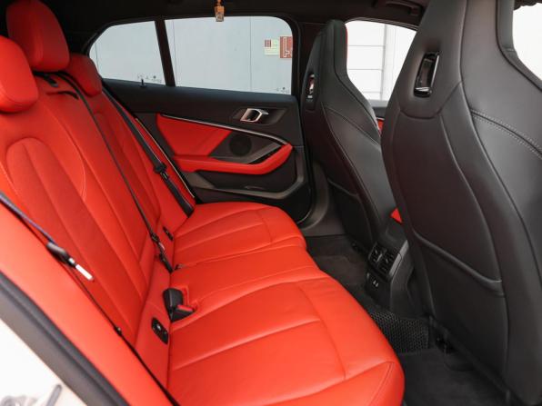 BMW 1 серии III (F40) с пробегом 2021 года, цена 4 399 000 рублей, 32626 км, хэтчбек, Автокод Объявления