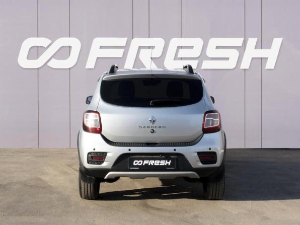 Renault Sandero II Рестайлинг с пробегом 2021 года, цена 929 000 рублей, 227129 км, хэтчбек, Автокод Объявления
