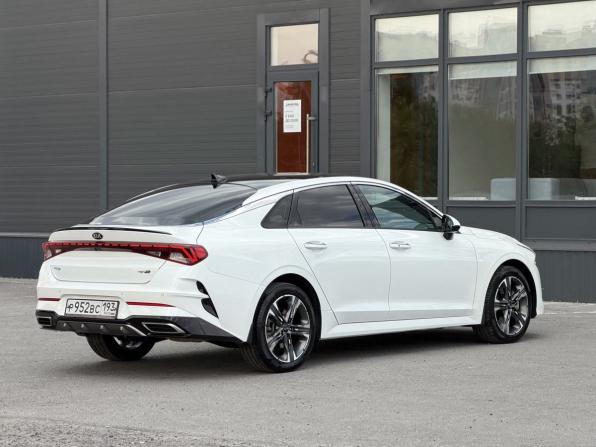 Kia K5 III с пробегом 2021 года, цена 2 970 000 рублей, 90909 км, седан, Автокод Объявления