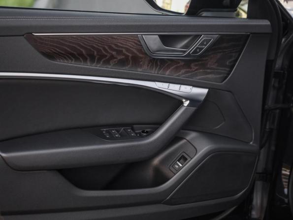 Audi A6 V (C8) с пробегом 2019 года, цена 3 325 000 рублей, 147455 км, седан, Автокод Объявления