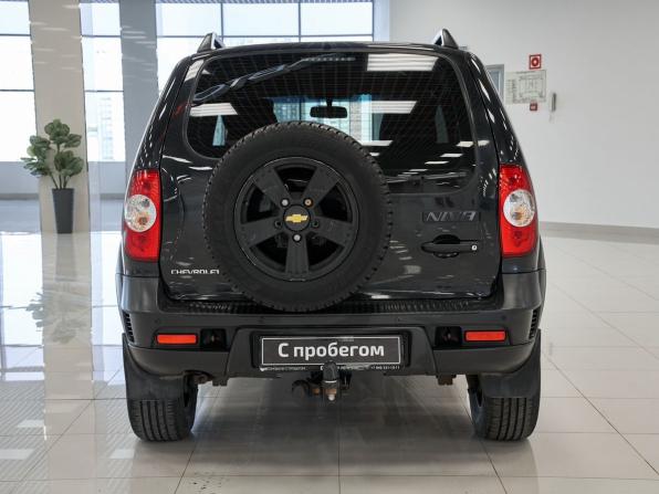 Chevrolet Niva I Рестайлинг с пробегом 2018 года, цена 642 000 рублей, 185600 км, внедорожник, Автокод Объявления