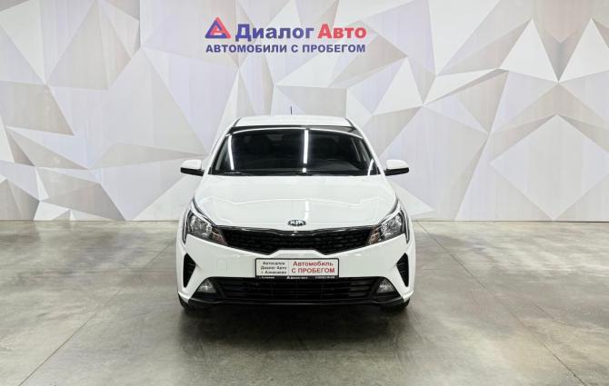 Kia Rio IV Рестайлинг с пробегом 2021 года, цена 1 460 000 рублей, 78227 км, седан, Автокод Объявления