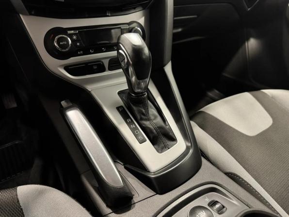 Ford Focus III с пробегом 2013 года, цена 690 000 рублей, 175641 км, хэтчбек, Автокод Объявления