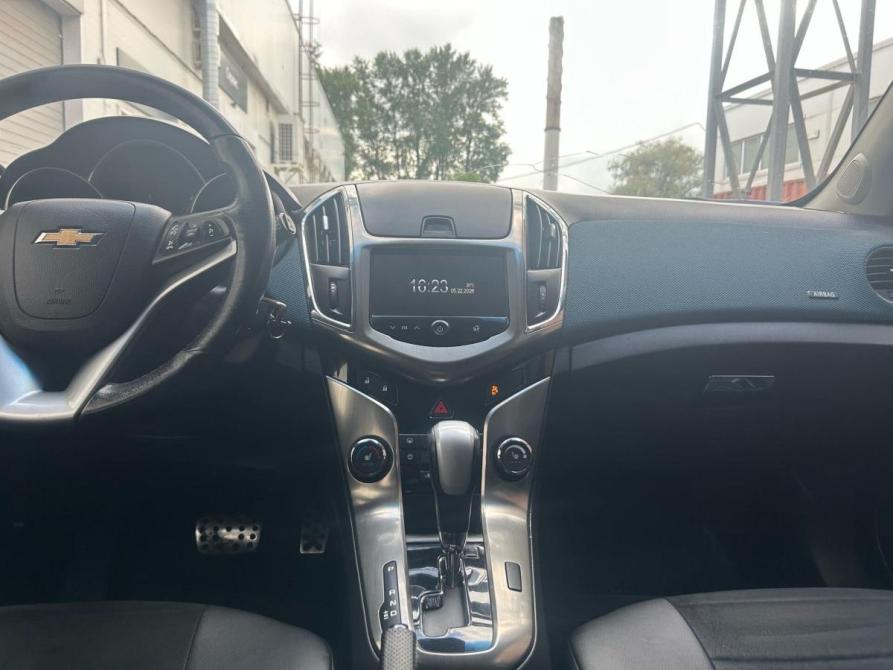 Chevrolet Cruze I Рестайлинг Санкт-Петербург  - изображение 12
