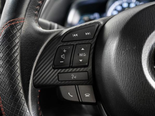 Mazda Axela III с пробегом 2013 года, цена 1 300 000 рублей, 113329 км, седан, Автокод Объявления