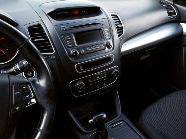 Kia Sorento II Рестайлинг с пробегом 2015 года, цена 1 799 000 рублей, 248805 км, внедорожник, Автокод Объявления