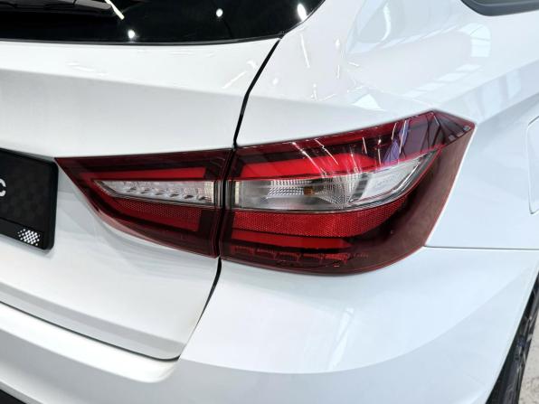 Lada (ВАЗ) Vesta I Рестайлинг (NG) с пробегом 2023 года, цена 1 270 000 рублей, 30184 км, универсал, Автокод Объявления