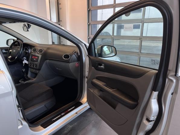 Ford Focus II Рестайлинг с пробегом 2011 года, цена 570 000 рублей, 199071 км, седан, Автокод Объявления