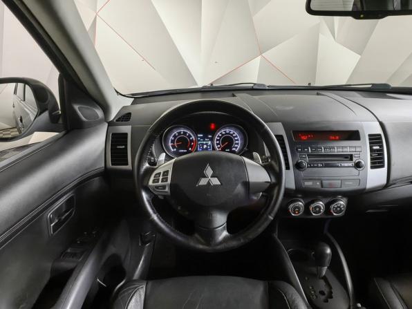 Mitsubishi Outlander II Рестайлинг с пробегом 2011 года, цена 919 000 рублей, 220917 км, внедорожник, Автокод Объявления