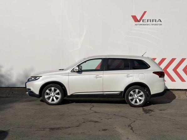 Mitsubishi Outlander III Рестайлинг 2 с пробегом 2016 года, цена 1 850 000 рублей, 105735 км, внедорожник, Автокод Объявления
