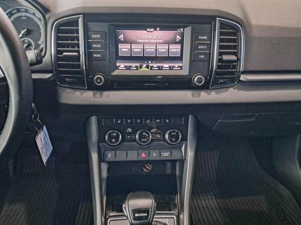Skoda Karoq I с пробегом 2020 года, цена 2 332 000 рублей, 106453 км, внедорожник, Автокод Объявления
