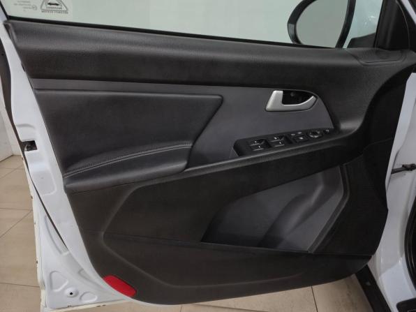 Kia Sportage III с пробегом 2013 года, цена 1 295 000 рублей, 219069 км, внедорожник, Автокод Объявления