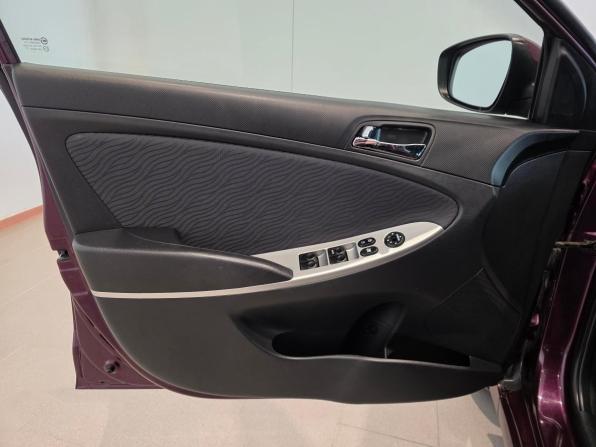 Hyundai Solaris I с пробегом 2011 года, цена 650 000 рублей, 170286 км, седан, Автокод Объявления