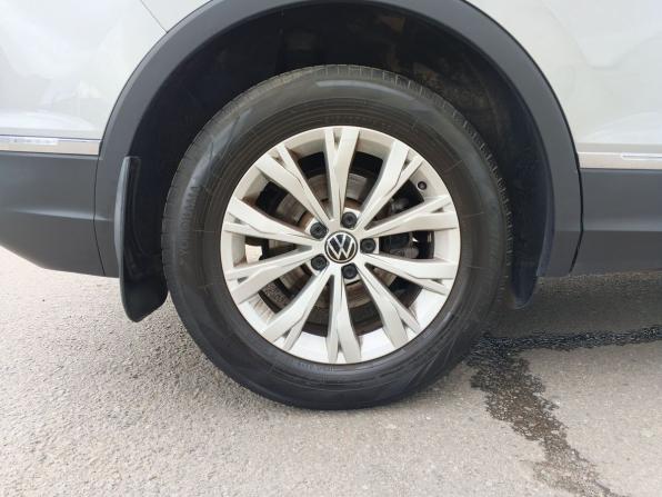 Volkswagen Tiguan II Рестайлинг с пробегом 2021 года, цена 2 450 000 рублей, 108580 км, внедорожник, Автокод Объявления