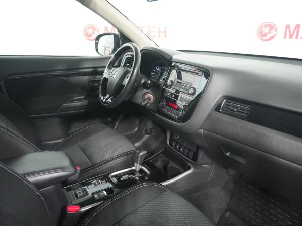 Mitsubishi Outlander III Рестайлинг 3 с пробегом 2018 года, цена 1 973 000 рублей, 94211 км, внедорожник, Автокод Объявления