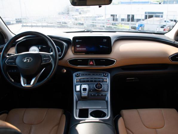 Hyundai Santa Fe IV Рестайлинг с пробегом 2021 года, цена 2 899 000 рублей, 118061 км, внедорожник, Автокод Объявления