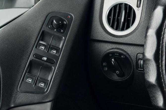 Volkswagen Tiguan I с пробегом 2008 года, цена 979 000 рублей, 267100 км, внедорожник, Автокод Объявления