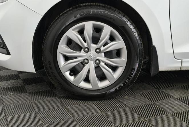 Hyundai Solaris II с пробегом 2018 года, цена 1 160 000 рублей, 200490 км, седан, Автокод Объявления