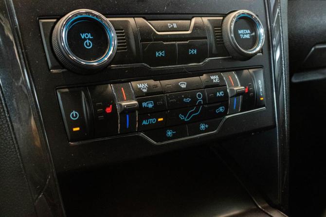Ford Explorer V Рестайлинг 2 с пробегом 2019 года, цена 3 079 000 рублей, 137551 км, внедорожник, Автокод Объявления
