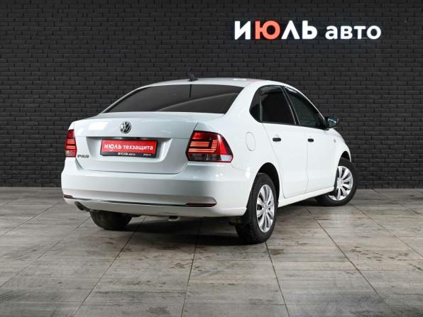 Volkswagen Polo V Рестайлинг с пробегом 2017 года, цена 1 230 000 рублей, 132080 км, седан, Автокод Объявления