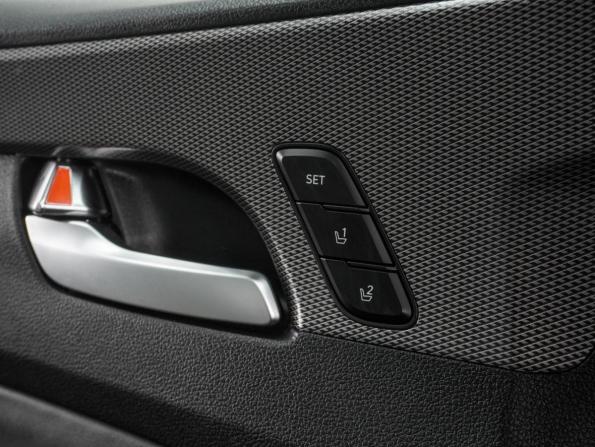 Hyundai Santa Fe IV с пробегом 2018 года, цена 3 199 900 рублей, 123818 км, внедорожник, Автокод Объявления