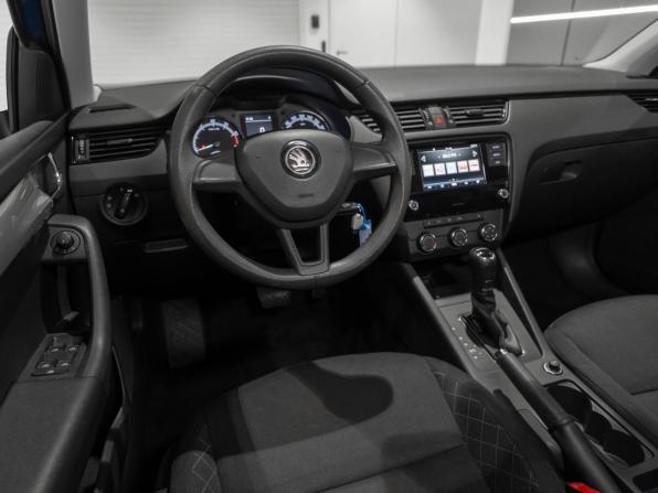 Skoda Octavia III (A7) Рестайлинг с пробегом 2018 года, цена 1 745 000 рублей, 89304 км, лифтбек, Автокод Объявления