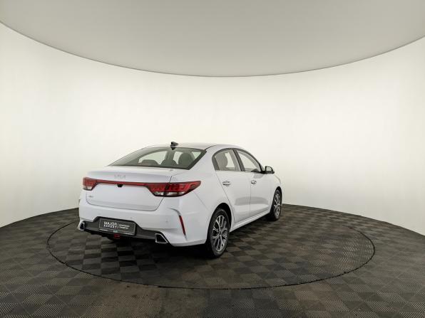 Kia Rio IV Рестайлинг с пробегом 2021 года, цена 1 670 000 рублей, 53811 км, седан, Автокод Объявления