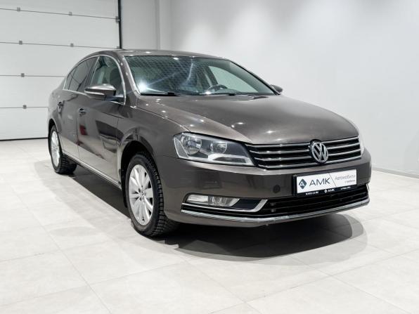 Volkswagen Passat B7 с пробегом 2012 года, цена 1 072 923 рубля, 227601 км, седан, Автокод Объявления