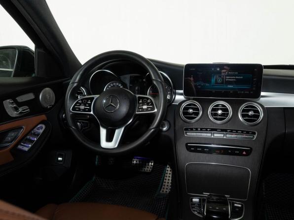 Mercedes-Benz C-Класс IV (W205) Рестайлинг с пробегом 2018 года, цена 3 298 000 рублей, 79191 км, седан, Автокод Объявления