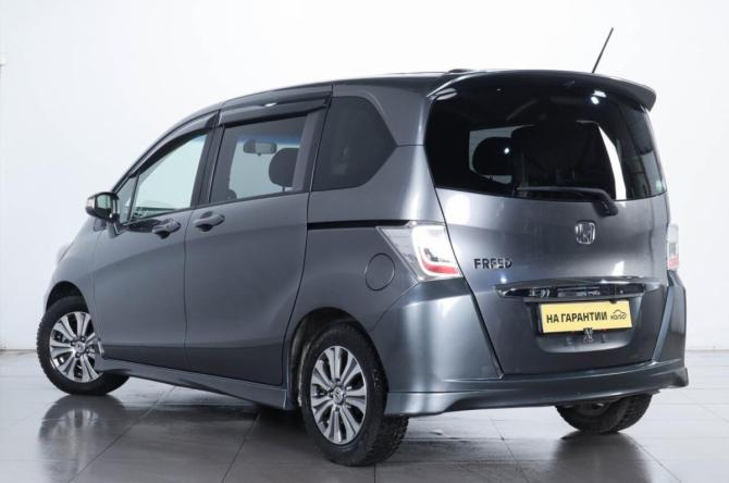 Honda Freed I с пробегом 2012 года, цена 1 439 000 рублей, 160000 км, компактвэн, Автокод Объявления