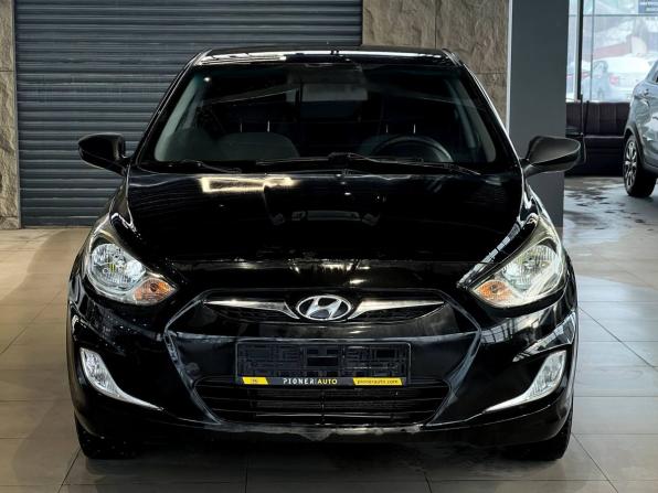 Hyundai Solaris I с пробегом 2012 года, цена 640 000 рублей, 186388 км, седан, Автокод Объявления