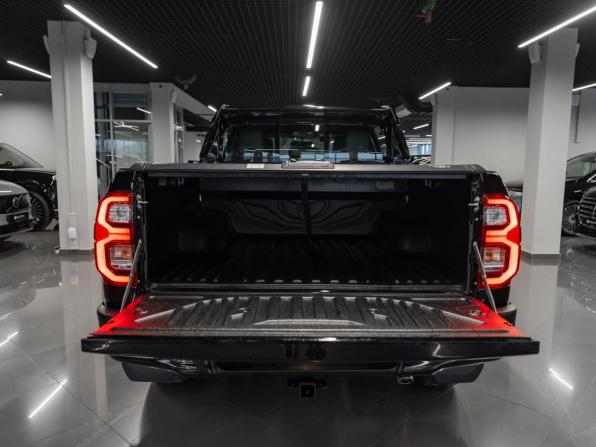 Toyota Hilux VIII Рестайлинг 2 с пробегом 2026 года, цена 7 750 000 рублей, 45 км, пикап, Автокод Объявления