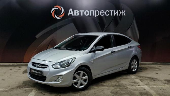 Hyundai Solaris I с пробегом 2013 года, цена 650 000 рублей, 265797 км, седан, Автокод Объявления