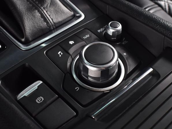 Mazda 6 III (GJ) Рестайлинг с пробегом 2018 года, цена 2 224 995 рублей, 108295 км, седан, Автокод Объявления
