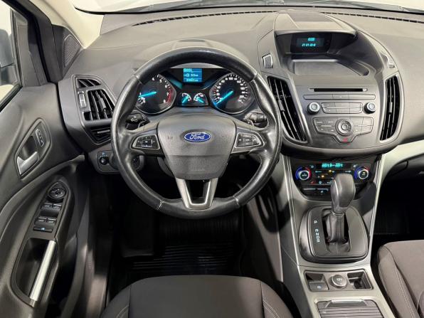 Ford Kuga II Рестайлинг с пробегом 2017 года, цена 1 769 800 рублей, 80000 км, внедорожник, Автокод Объявления