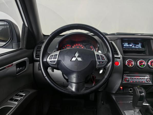 Mitsubishi Pajero Sport II Рестайлинг с пробегом 2013 года, цена 1 444 000 рублей, 194655 км, внедорожник, Автокод Объявления