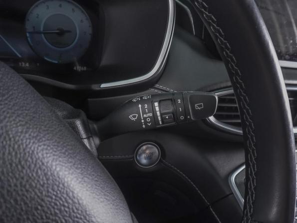 Hyundai Santa Fe IV Рестайлинг с пробегом 2023 года, цена 4 479 000 рублей, 41767 км, внедорожник, Автокод Объявления