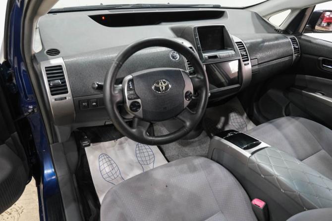 Toyota Prius II Рестайлинг (XW20) с пробегом 2008 года, цена 859 000 рублей, 320000 км, лифтбек, Автокод Объявления