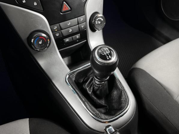 Chevrolet Cruze I с пробегом 2012 года, цена 579 900 рублей, 219386 км, хэтчбек, Автокод Объявления