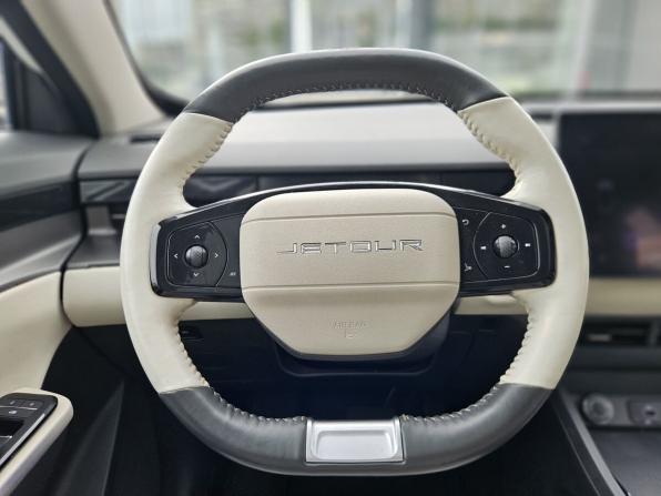 JETOUR DASHING I с пробегом 2023 года, цена 1 804 000 рублей, 93729 км, внедорожник, Автокод Объявления