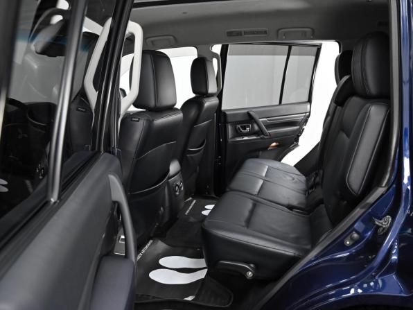 Mitsubishi Pajero IV с пробегом 2011 года, цена 1 599 000 рублей, 178000 км, внедорожник, Автокод Объявления