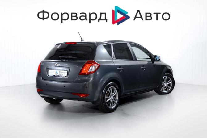Kia Ceed I Рестайлинг с пробегом 2010 года, цена 699 000 рублей, 221158 км, хэтчбек, Автокод Объявления