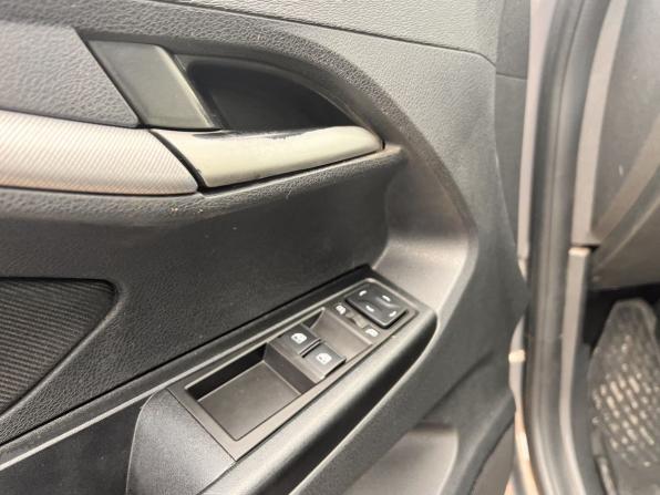 Lada (ВАЗ) Vesta I с пробегом 2019 года, цена 820 000 рублей, 120400 км, седан, Автокод Объявления