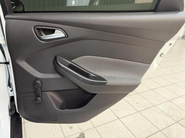 Ford Focus III с пробегом 2013 года, цена 858 000 рублей, 176211 км, универсал, Автокод Объявления