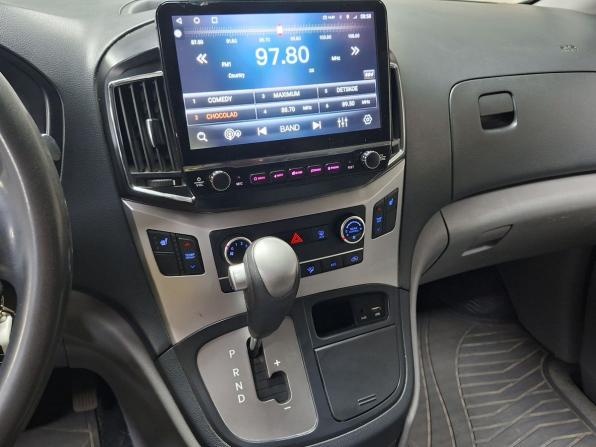 Hyundai Grand Starex I Рестайлинг с пробегом 2018 года, цена 2 400 000 рублей, 157042 км, минивэн, Автокод Объявления