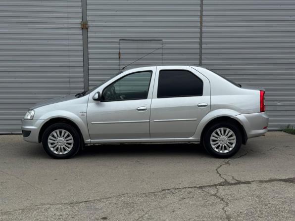 Renault Logan I Рестайлинг с пробегом 2012 года, цена 577 000 рублей, 234501 км, седан, Автокод Объявления