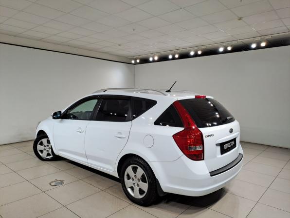 Kia Ceed I Рестайлинг с пробегом 2011 года, цена 690 000 рублей, 287644 км, универсал, Автокод Объявления