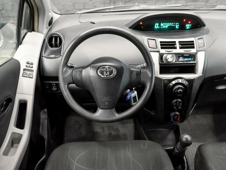 Toyota Yaris II Рестайлинг Екатеринбург  - изображение 12