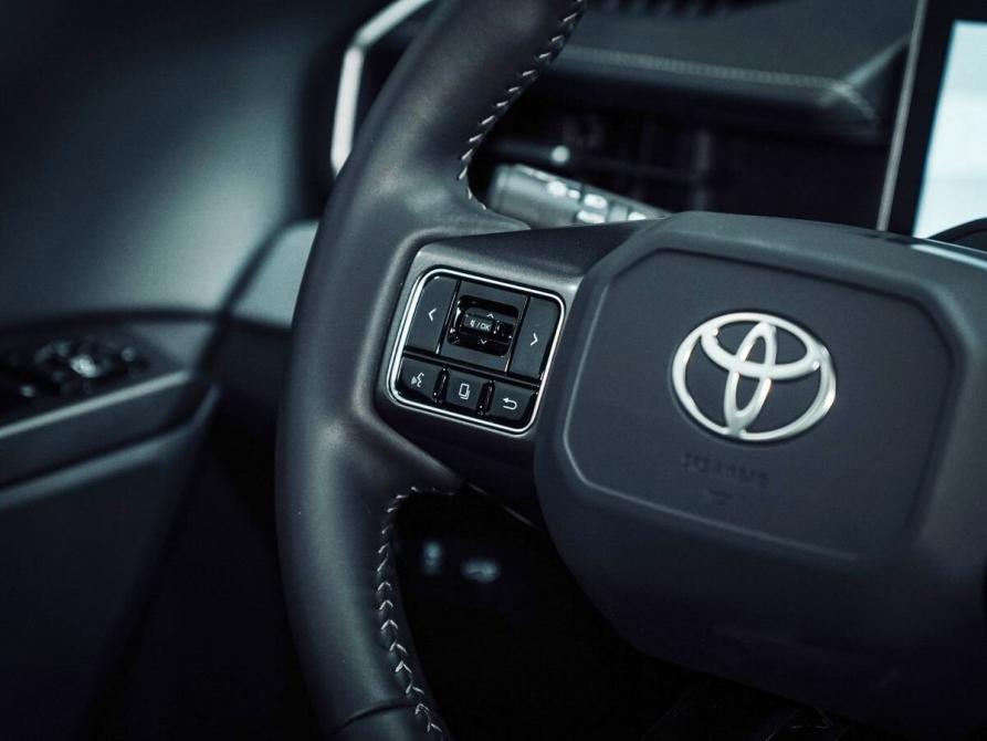 Toyota RAV4 VI (XA60) Челябинск  - изображение 25