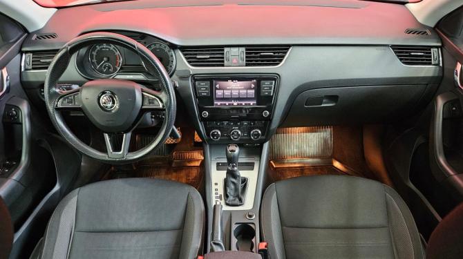 Skoda Octavia III (A7) Рестайлинг с пробегом 2017 года, цена 1 860 000 рублей, 148360 км, лифтбек, Автокод Объявления